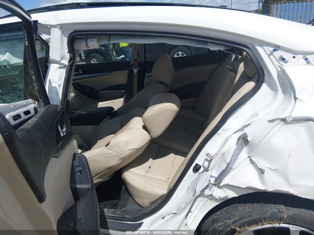 44759276 :رقم المزاد ، 1N4AA6AP6HC427084 vin ، 2017 Nissan Maxima 3.5 Sl مزاد بيع