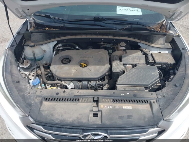 KM8J23A45JU651440 Hyundai TUCSON SE