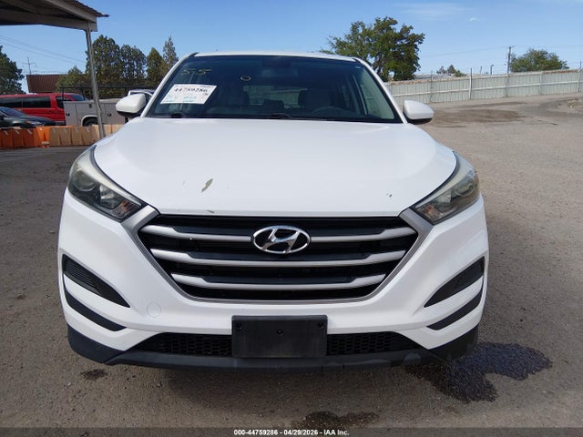 KM8J23A45JU651440 Hyundai TUCSON SE