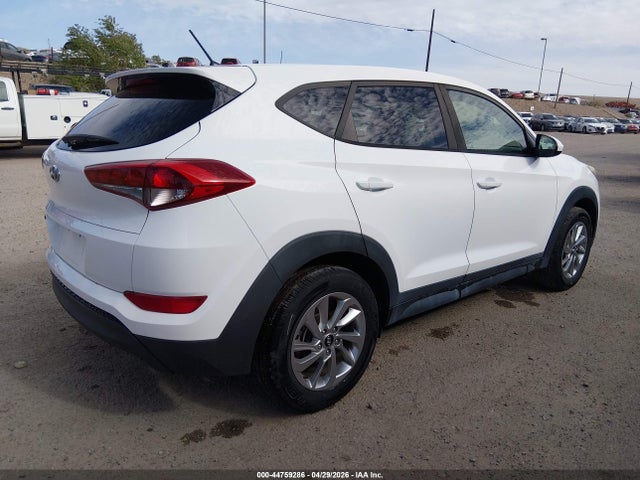 KM8J23A45JU651440 Hyundai TUCSON SE