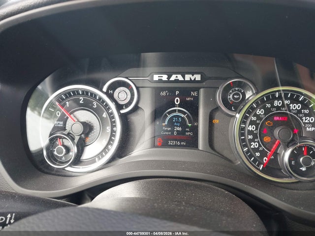2023 Ram 1500 Big Horn  4x2 6'4 Box მანქანა იყიდება აუქციონზე, vin: 1C6RREBT2PN552914, აუქციონის ნომერი: 44759301