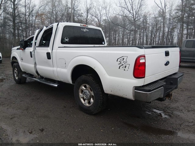 2013 FORD F-250 1FT7W2BT2DEA98828 Photo 2