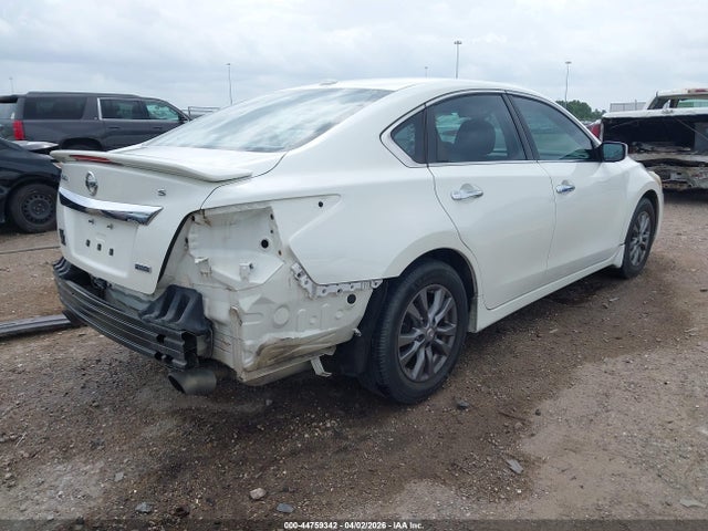 Nissan Altima 2.5 S 2015 1N4AL3AP3FC499639 Image 4