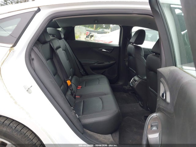 1G1ZE5ST2HF236163 Chevrolet MALIBU 1LT