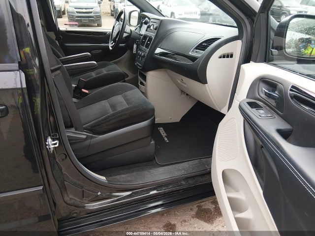 2C4RDGBG4GR365649 Dodge Grand Caravan Se Plus