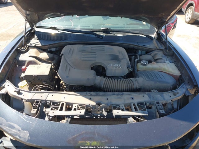 Продажа на аукционе авто 2016 Dodge Charger Sxt, vin: 2C3CDXHG9GH332590, номер лота: 44759444