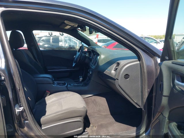 Продажа на аукционе авто 2016 Dodge Charger Sxt, vin: 2C3CDXHG9GH332590, номер лота: 44759444