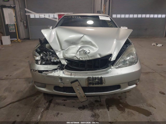 2004 Lexus Es 330 მანქანა იყიდება აუქციონზე, vin: JTHBA30G445045793, აუქციონის ნომერი: 44759449