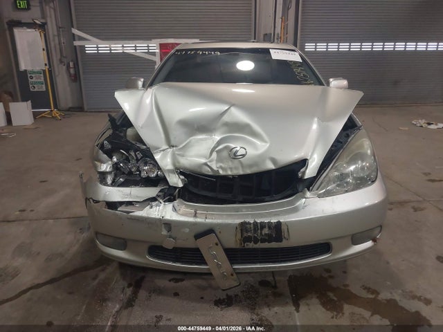 2004 Lexus Es 330 მანქანა იყიდება აუქციონზე, vin: JTHBA30G445045793, აუქციონის ნომერი: 44759449