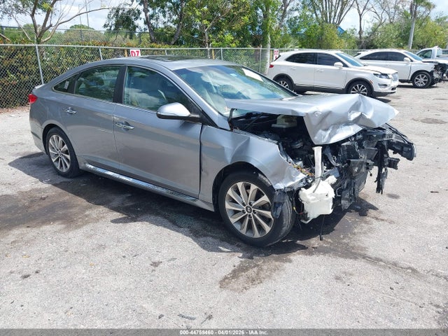 2017 Hyundai Sonata Sport მანქანა იყიდება აუქციონზე, vin: 5NPE34AF3HH567681, აუქციონის ნომერი: 44759460