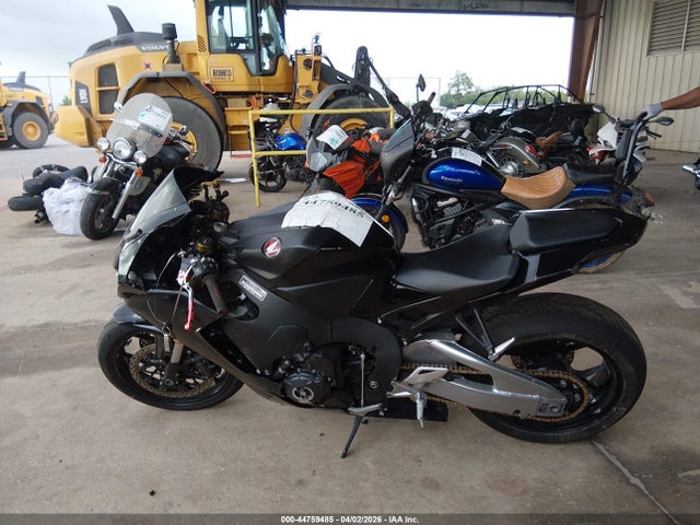 44759485 :رقم المزاد ، JH2SC7717JK101010 vin ، 2018 Honda Cbr1000 Rr مزاد بيع