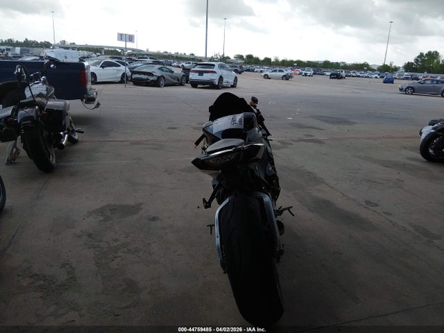 44759485 :رقم المزاد ، JH2SC7717JK101010 vin ، 2018 Honda Cbr1000 Rr مزاد بيع
