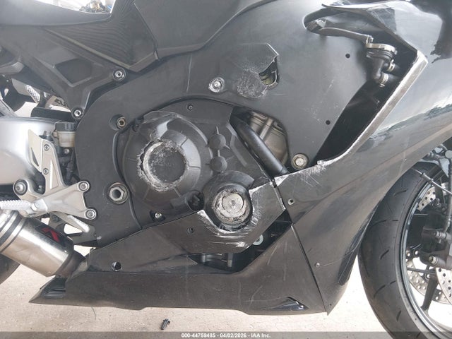 44759485 :رقم المزاد ، JH2SC7717JK101010 vin ، 2018 Honda Cbr1000 Rr مزاد بيع