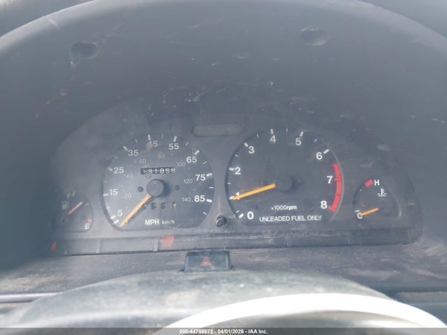 44759572 :رقم المزاد ، 2CNBJ1862T6944040 vin ، 1996 Geo Tracker مزاد بيع