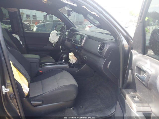 Aukcja sprzedaży 2021 Toyota Tacoma Trd Off-road, vin: 3TMCZ5AN0MM395570, numer aukcji: 44759573