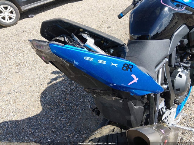 JS1EM13B7R7100155 Suzuki Gsx800 F