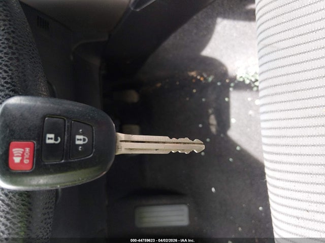 44759623 :رقم المزاد ، JTMZFREVXEJ008834 vin ، 2014 Toyota Rav4 Le مزاد بيع
