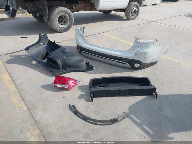 44759627 :رقم المزاد ، JA4AD3A38LZ011616 vin ، 2020 Mitsubishi Outlander Se 2.4 مزاد بيع