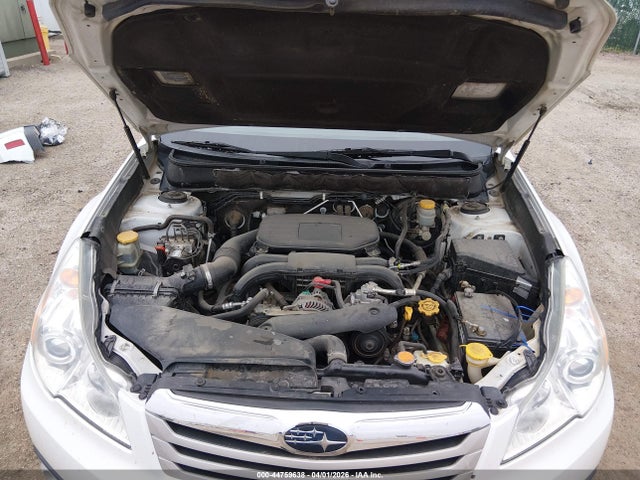 44759638 :رقم المزاد ، 4S4BRBCC2B3357337 vin ، 2011 Subaru Outback 2.5i Premium مزاد بيع