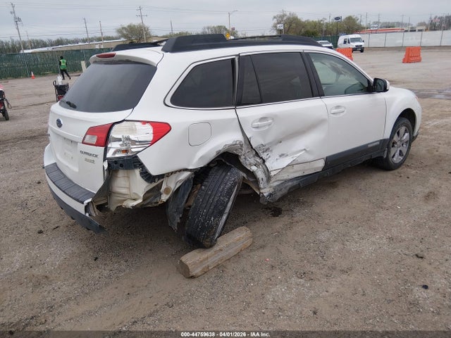 44759638 :رقم المزاد ، 4S4BRBCC2B3357337 vin ، 2011 Subaru Outback 2.5i Premium مزاد بيع