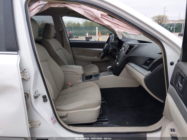44759638 :رقم المزاد ، 4S4BRBCC2B3357337 vin ، 2011 Subaru Outback 2.5i Premium مزاد بيع