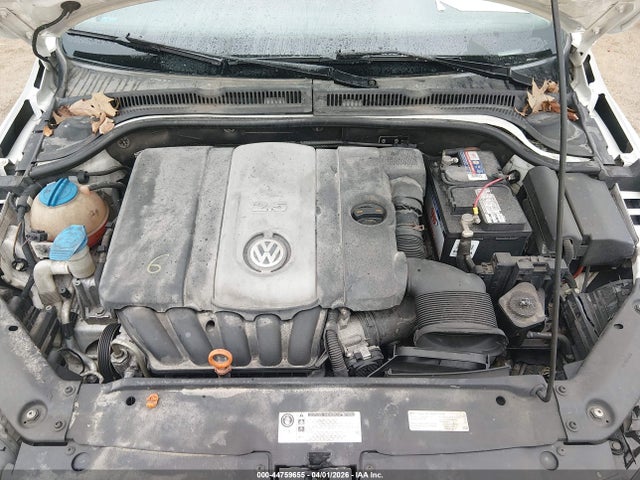 2013 Volkswagen Jetta 2.5l Se მანქანა იყიდება აუქციონზე, vin: 3VWDP7AJ2DM244312, აუქციონის ნომერი: 44759655