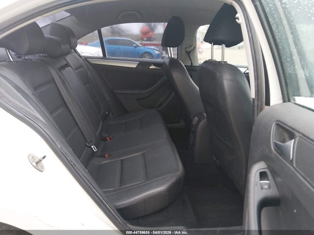 2013 Volkswagen Jetta 2.5l Se მანქანა იყიდება აუქციონზე, vin: 3VWDP7AJ2DM244312, აუქციონის ნომერი: 44759655