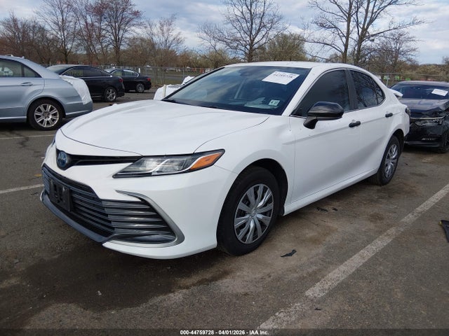 44759728 :رقم المزاد ، 4T1C31AK2NU587386 vin ، 2022 Toyota Camry Le Hybrid مزاد بيع