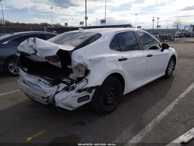 44759728 :رقم المزاد ، 4T1C31AK2NU587386 vin ، 2022 Toyota Camry Le Hybrid مزاد بيع