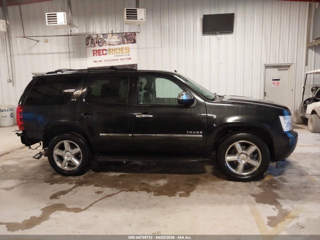 44759732 :رقم المزاد ، 1GNSCCE09BR323124 vin ، 2011 Chevrolet Tahoe Ltz مزاد بيع