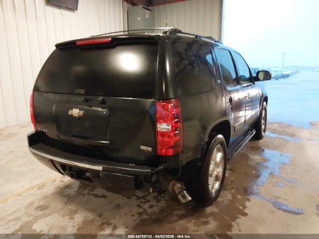 44759732 :رقم المزاد ، 1GNSCCE09BR323124 vin ، 2011 Chevrolet Tahoe Ltz مزاد بيع