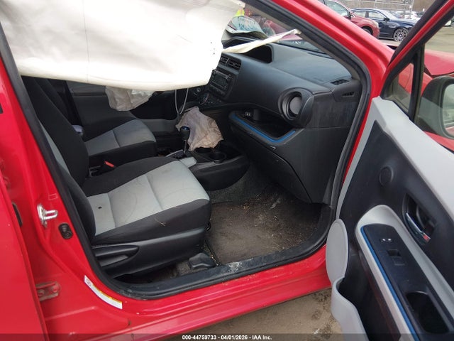 44759733 :رقم المزاد ، JTDKDTB35D1549733 vin ، 2013 Toyota Prius C Two مزاد بيع