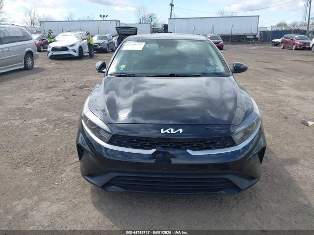44759737 :رقم المزاد ، 3KPF24AD0NE449884 vin ، 2022 Kia Forte Lxs مزاد بيع