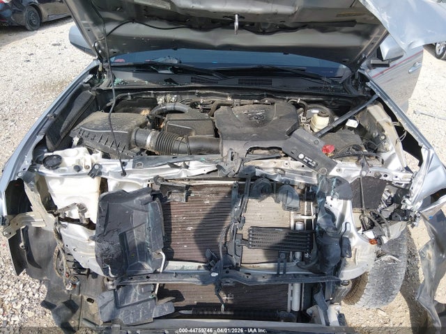 2017 Toyota Tacoma Sr5 V6 მანქანა იყიდება აუქციონზე, vin: 5TFCZ5AN6HX070874, აუქციონის ნომერი: 44759746