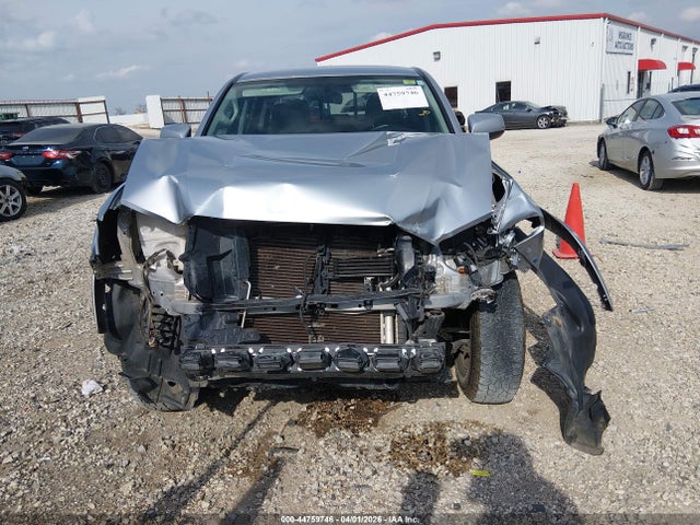 2017 Toyota Tacoma Sr5 V6 მანქანა იყიდება აუქციონზე, vin: 5TFCZ5AN6HX070874, აუქციონის ნომერი: 44759746