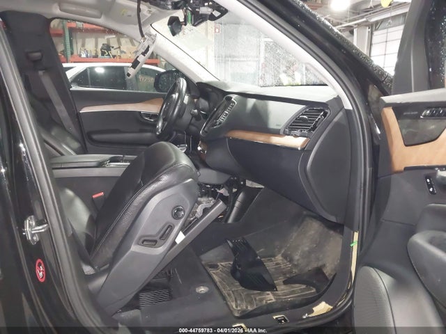YV4A22PK1H1121835 Volvo Xc90 T6 Momentum