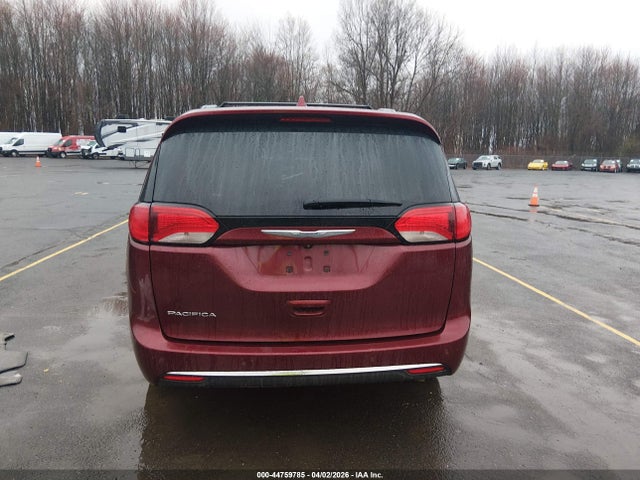 Продажа на аукционе авто 2017 Chrysler Pacifica Touring-l, vin: 2C4RC1BG1HR510728, номер лота: 44759785