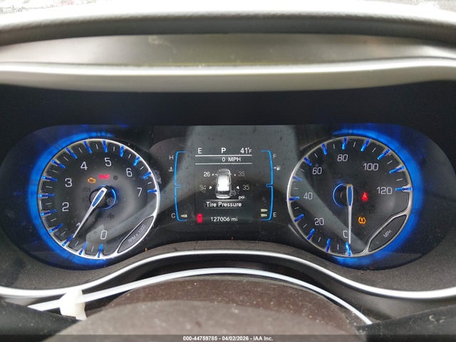 Продажа на аукционе авто 2017 Chrysler Pacifica Touring-l, vin: 2C4RC1BG1HR510728, номер лота: 44759785