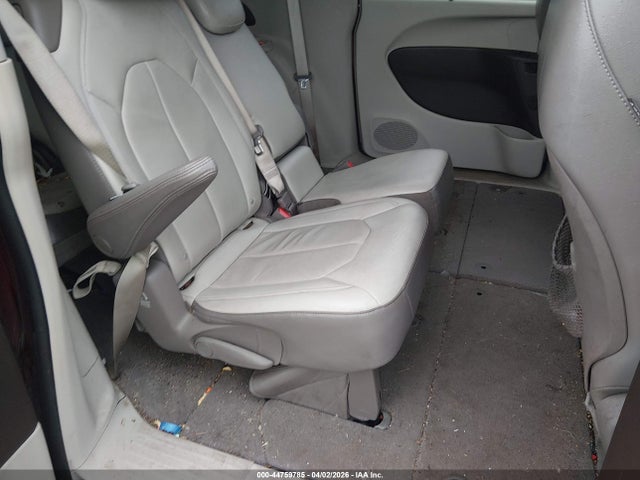 Продажа на аукционе авто 2017 Chrysler Pacifica Touring-l, vin: 2C4RC1BG1HR510728, номер лота: 44759785