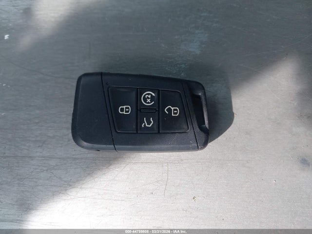 44759808 :رقم المزاد ، 3VWE57BU5KM250427 vin ، 2019 Volkswagen Jetta 1.4t Sel مزاد بيع