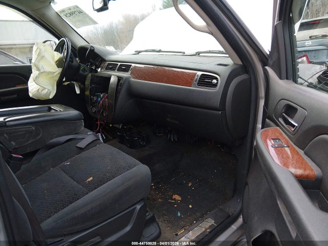 44759828 :رقم المزاد ، 1GKFK16317J210031 vin ، 2007 Gmc Yukon Xl 1500 Sle مزاد بيع