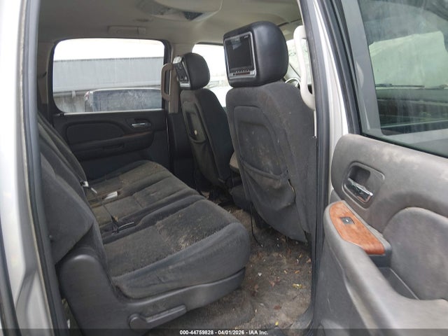 44759828 :رقم المزاد ، 1GKFK16317J210031 vin ، 2007 Gmc Yukon Xl 1500 Sle مزاد بيع
