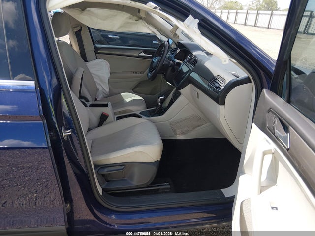 44759854 :رقم المزاد ، 3VV3B7AX8NM140492 vin ، 2022 Volkswagen Tiguan 2.0t Se مزاد بيع
