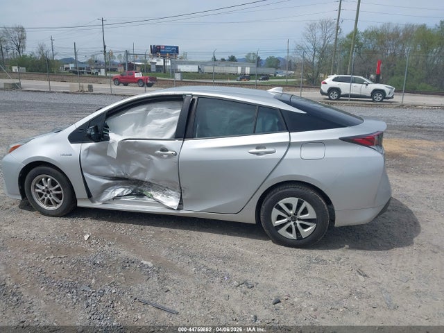 JTDKARFU6G3003174 Toyota Prius Two Eco