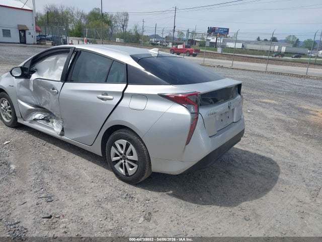 JTDKARFU6G3003174 Toyota Prius Two Eco
