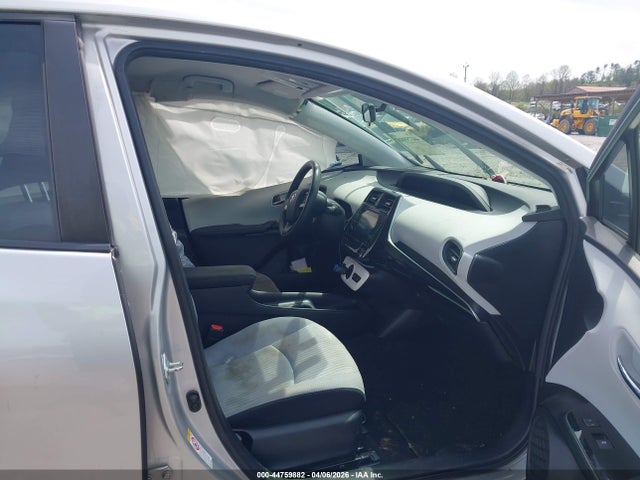 JTDKARFU6G3003174 Toyota Prius Two Eco