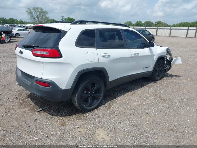 2015 Jeep Cherokee Latitude Altitude მანქანა იყიდება აუქციონზე, vin: 1C4PJLCB8FW723062, აუქციონის ნომერი: 44759886