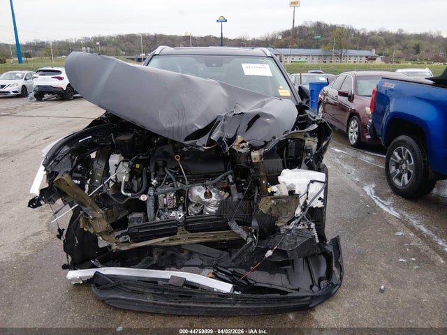 Продажа на аукционе авто 2022 Toyota Highlander Xle, vin: 5TDGZRBH0NS586148, номер лота: 44759899