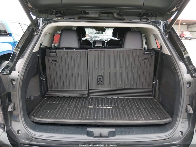 Продажа на аукционе авто 2022 Toyota Highlander Xle, vin: 5TDGZRBH0NS586148, номер лота: 44759899