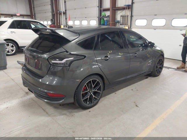 Продажа на аукционе авто 2018 Ford Focus St, vin: 1FADP3L94JL282397, номер лота: 44759953